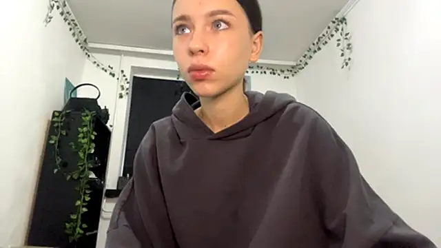 LilithFlamey online show from 10/29/25, 07:18