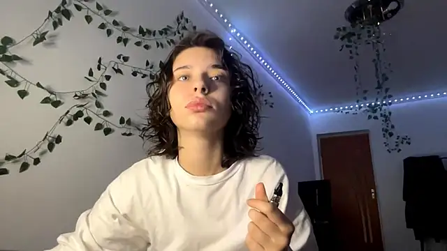 LilithFlamey online show from 11/29/25, 04:07