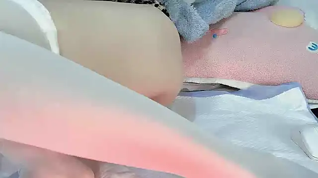 Cherry-666 online show from 12/17/25, 09:36