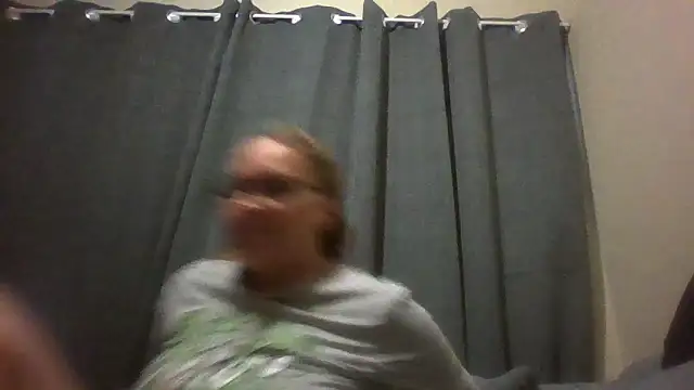 lilMissMarli online show from 01/11/26, 04:19