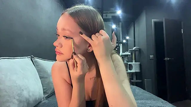 SecretGerl baby2007 online show from 11/12/25, 02:21