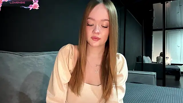 SecretGerl baby2007 online show from 01/13/26, 03:05