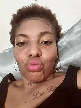 leona sumiza online show from 11/19/25, 03:06