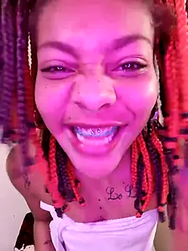 leona sumiza online show from 11/04/25, 06:55