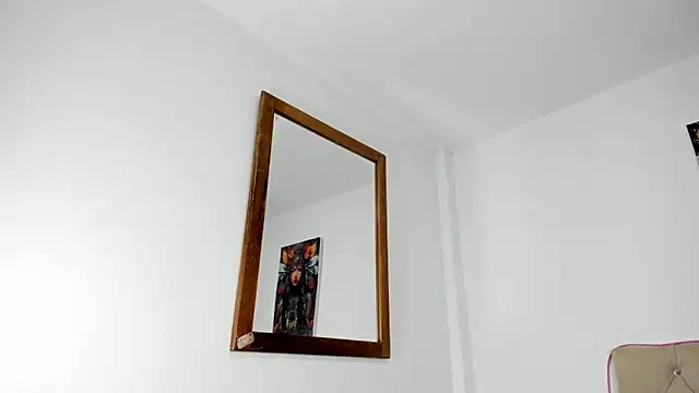 Snapshot of natacha_ferrer1 chatting on 12/16/25, 12:31 natacha ferrer1 online show from 12/16/25, 12:31