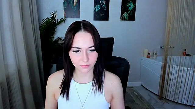 MakeYoueHappy online show from 11/26/25, 11:54