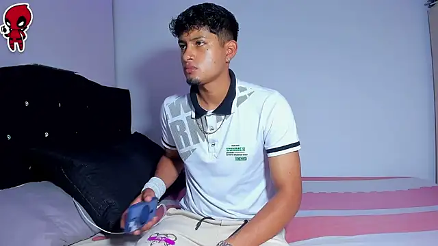 Dominic King online show from 03/02/26, 01:28