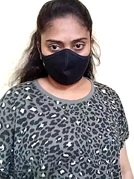 girl999 online show from 12/21/25, 09:44