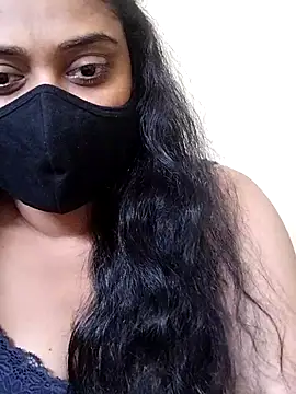 Snapshot of girl999 chatting on 10/30/25, 09:51 girl999 online show from 10/30/25, 09:51