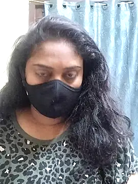 girl999 online show from 12/22/25, 07:58