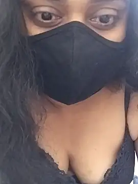 Snapshot of girl999 chatting on 10/31/25, 06:26 girl999 online show from 10/31/25, 06:26