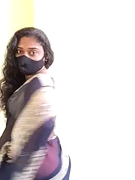 girl999 online show from 11/16/25, 04:28