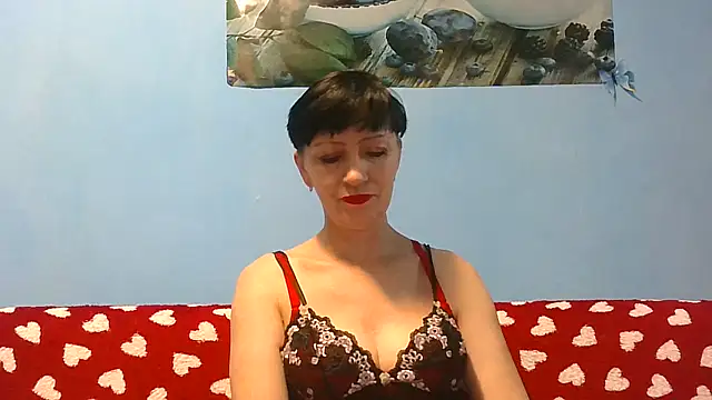 IffetLove42 online show from 06/07/26, 09:36