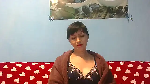 Snapshot of IffetLove42 chatting on 02/18/26, 08:38 IffetLove42 online show from 02/18/26, 08:38