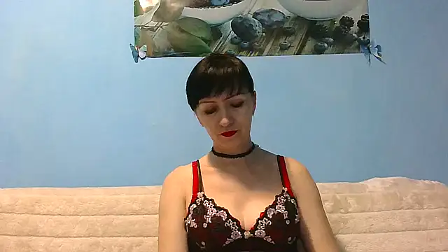 Snapshot of IffetLove42 chatting on 01/06/26, 07:18 IffetLove42 online show from 01/06/26, 07:18