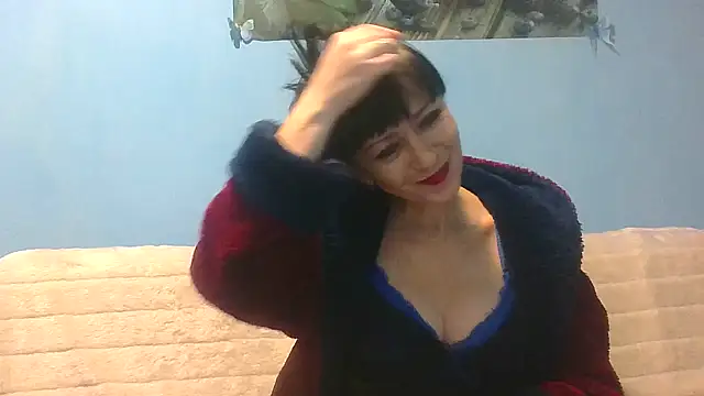 IffetLove42 online show from 11/07/25, 08:13