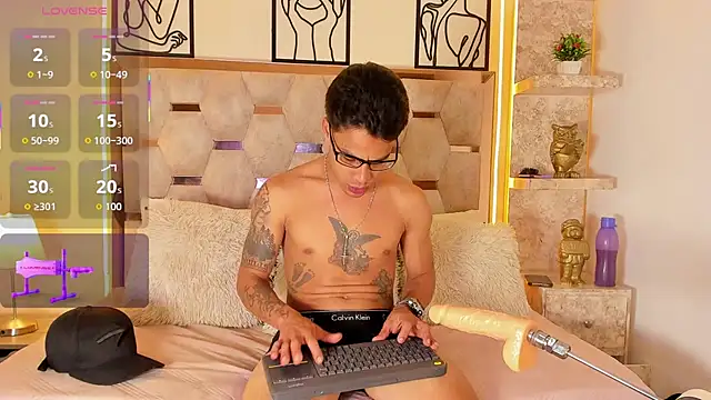 Andrew Haalls online show from 10/30/25, 02:47