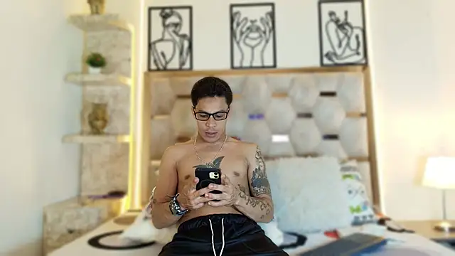 Andrew Haalls online show from 11/30/25, 09:26