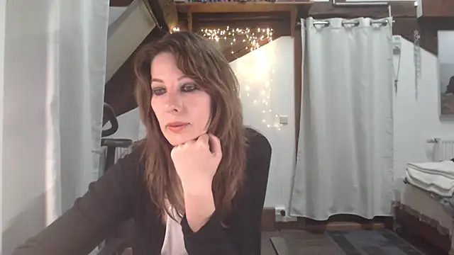 MissDyannis online show from 04/06/26, 08:10