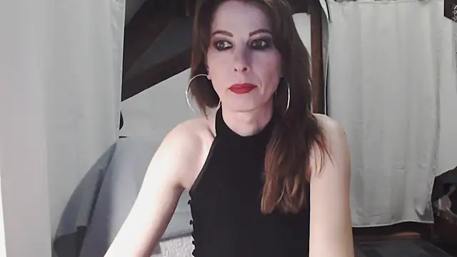 MissDyannis online show from 03/22/26, 07:04