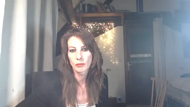 MissDyannis online show from 04/08/26, 09:16