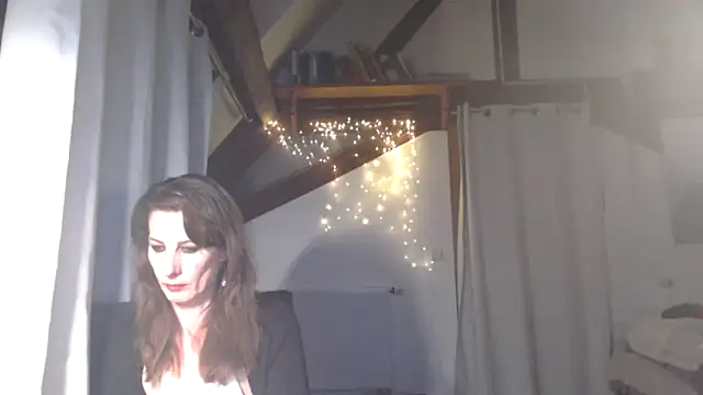 MissDyannis online show from 04/10/26, 06:48