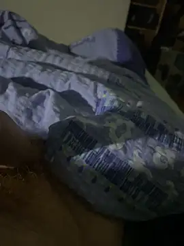 Ilovemilf1 online show from 11/04/25, 10:35