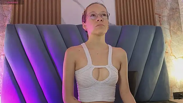 Salome cruxx online show from 04/15/26, 12:10