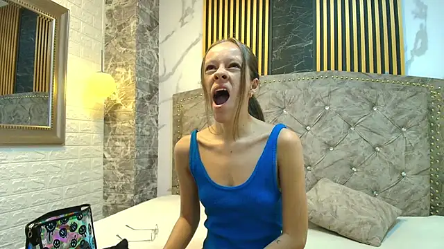 Snapshot of Salome_cruxx chatting on 01/14/26, 11:25 Salome cruxx online show from 01/14/26, 11:25