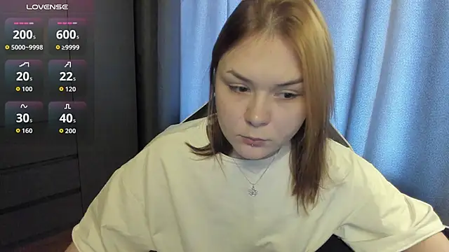 Snapshot of sophia_lix chatting on 02/23/26, 08:37 sophia lix online show from 02/23/26, 08:37