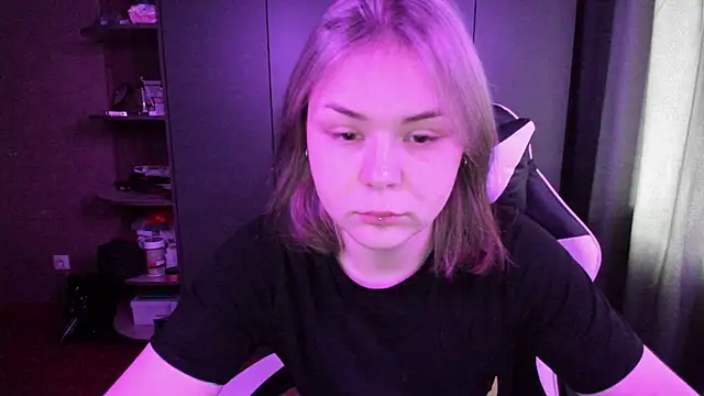 sophia lix online show from 11/16/25, 04:39