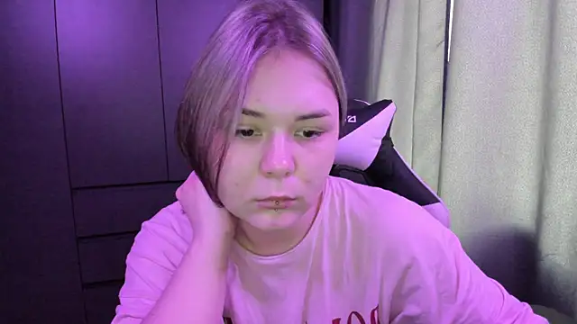 sophia lix online show from 12/03/25, 08:03