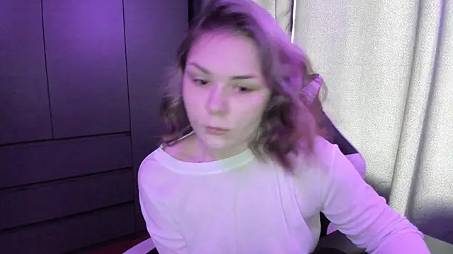 sophia lix online show from 12/16/25, 05:00