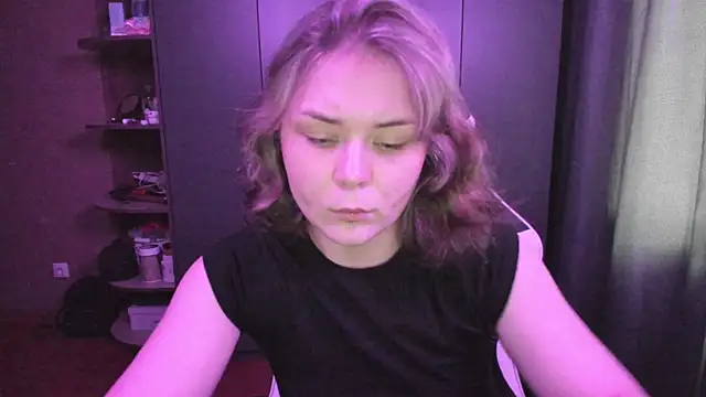 sophia lix online show from 11/24/25, 04:12