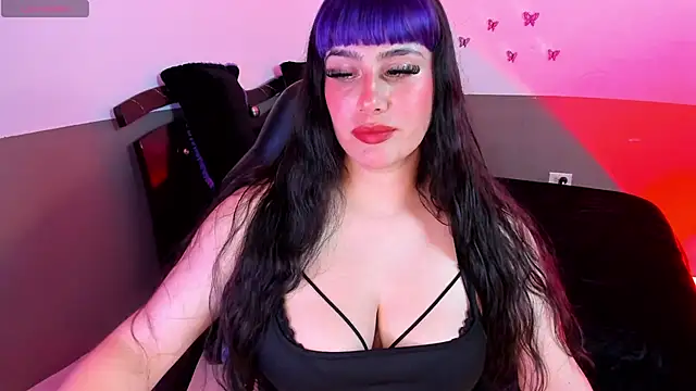 Monserrat Cute  online show from 11/16/25, 02:49