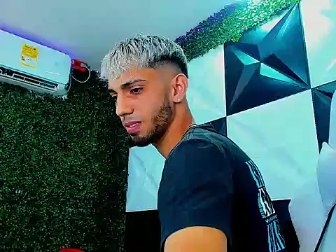 gregori latin19 online show from 10/31/25, 08:27