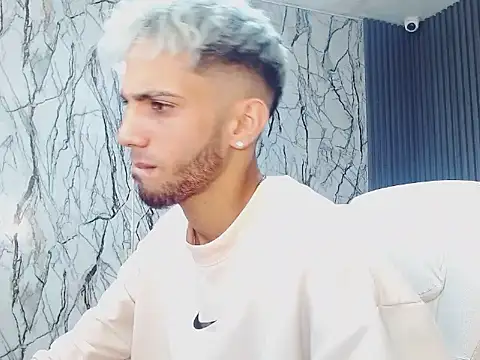 gregori latin19 online show from 10/31/25, 05:26