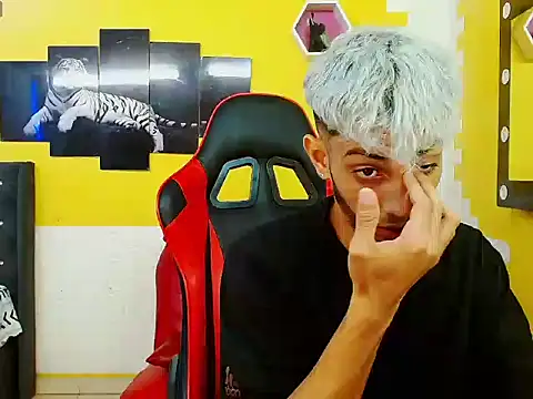 gregori latin19 online show from 11/03/25, 03:12