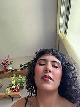 SugarTroubl33 online show from 05/26/26, 02:15