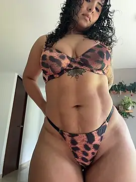 SugarTroubl33 online show from 01/06/26, 01:15