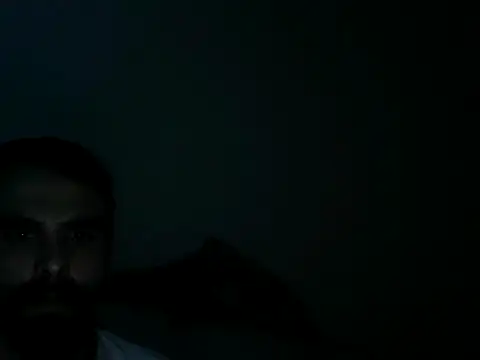 giovanift111 online show from 10/28/25, 01:39