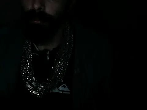 giovanift111 online show from 11/10/25, 11:32