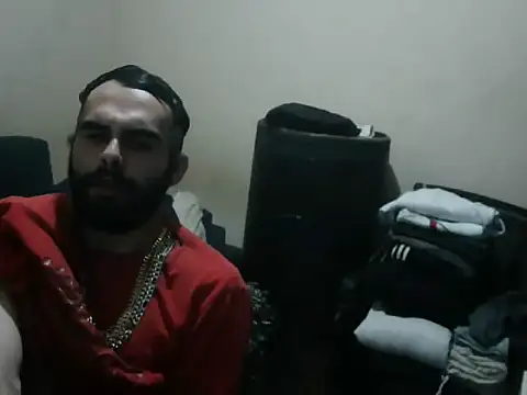 giovanift111 online show from 04/18/26, 06:38