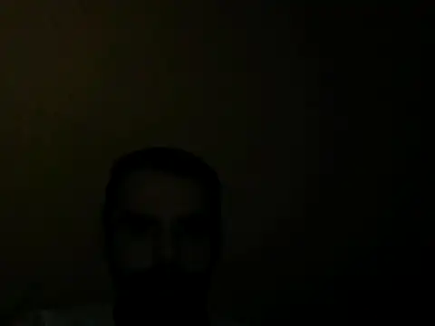 Snapshot of giovanift111 chatting on 10/27/25, 03:07 giovanift111 online show from 10/27/25, 03:07