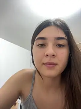 Valentina ro online show from 12/03/25, 04:35