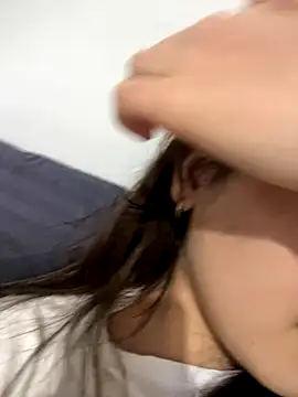 Valentina ro online show from 11/16/25, 01:21