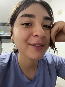 Valentina ro online show from 11/15/25, 03:21