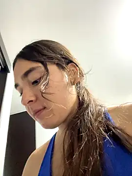 Valentina ro online show from 10/29/25, 03:05