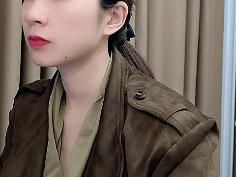 lvy-002 online show from 11/12/25, 02:37