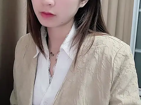 lvy-002 online show from 11/01/25, 03:46